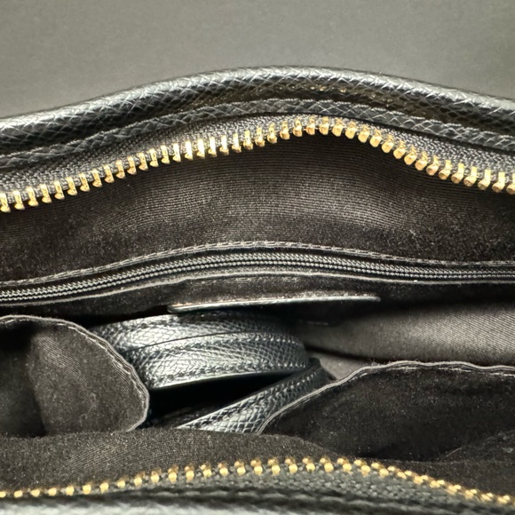 Coach Medium Handbag - Picture 7 of 11